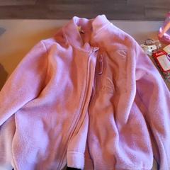 Pull Roze trui, friboo, a été signalé par Familiepark Drievliet utilisant iLost