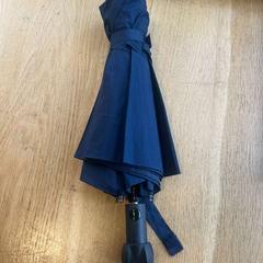 Umbrella donker blauw, as reported by Hortus using iLost