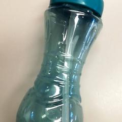 飲用ボトル Turqoise がiLostで Burgers' Zoo によって報告されました