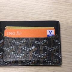 Titular da paixón Koroma J, segundo informou Gemeente Arnhem usando iLost