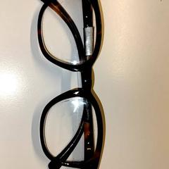 النظارات، كما تم الإبلاغ عنه بواسطة Ziekenhuis Oost-Limburg عبر iLost