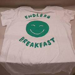 Tshirt Wit, zoals gemeld door Van der Valk Hotel Schiphol met iLost