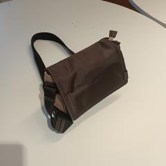 Purse with gloves, ha sido reportado a iLost