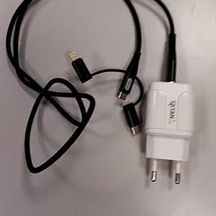 Adapter Zwart/ wit  Tritan, rapporterat av Vrije Universiteit Amsterdam med iLost