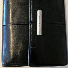 Pénztárca Awuah, amint azt GVB az iLost segítségével jelentette.