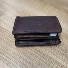 Carteira, como reportado por Connexxion Noord Holland Noord Hoorn utilizando o iLost