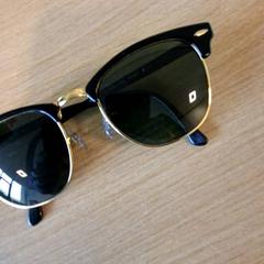 Eguzkitako betaurrekoak, gisa salatu by Keukenhof iLost erabiliz