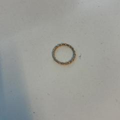 반지 Goud, iLost를 사용하여 Pathé Schouwburgplein에 보고됨