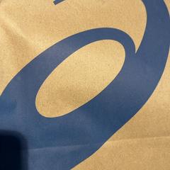 Purchase asics Purchase, as reported by Designer Outlet Roermond using iLost