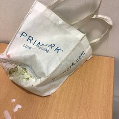 Poltsa, gisa salatu by Qbuzz U-OV iLost erabiliz