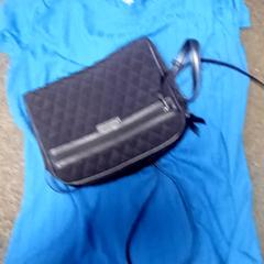 Kézitáska & Ing, amint azt Mövenpick Hotel Amsterdam City Centre az iLost segítségével jelentette.