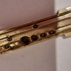 Clef métal, jak nahlášeno TCL pomocí iLost