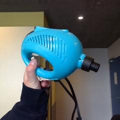 Objet bleu, segons ha informat MEININGER Hotel Lyon Centre Berthelot mitjançant iLost