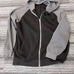 Vesta fleece, jak nahlášeno Arriva Limburg Zuid pomocí iLost