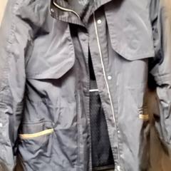 Jacke Black jacket, gemeldet von Mövenpick Hotel Amsterdam City Centre über iLost