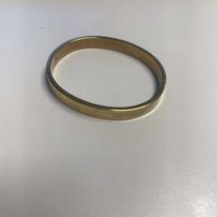 Karkötő, amint azt TheaterHangaar az iLost segítségével jelentette.