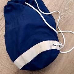 Väska, rapporterat av RRReis Trein Amersfoort / Ede-Wageningen med iLost