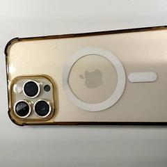 Smartfon wit/beige Apple, zgłoszono przez Centraal magazijn przy użyciu iLost