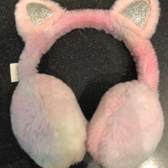 Hörselkåpor, rapporterat av Pathé Helmond med iLost