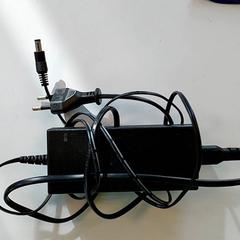 Oplader laptop zwart, as reported by Centraal magazijn using iLost