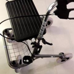 Gehhilfe, gemeldet von Ziekenhuis Oost-Limburg über iLost