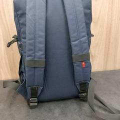 Rugtas, gisa salatu by Rotterdam The Hague Airport iLost erabiliz