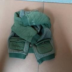 Oblečenie Jasje, ako bolo nahlásené Regio Antwerpen - Brussel pomocou iLost