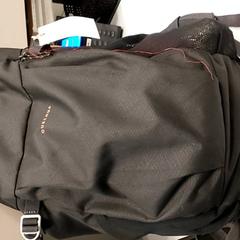 Hátizsák - Quechua, amint azt Centraal magazijn az iLost segítségével jelentette.