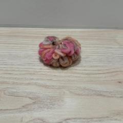 Bross Stickad brosch, amint azt IKEA Kållered az iLost segítségével jelentette.