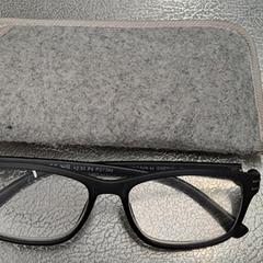 İLost kullanarak IKEA Slependen tarafından bildirildiği gibi Gözlük kabı