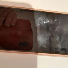 Mobiltelefon noir iPhone, gemeldet von TCL über iLost