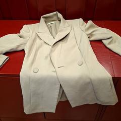 Vestes Beige, a été signalé par IKEA Nice Saint Isidore utilisant iLost