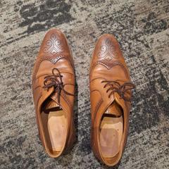 Scarpa Bruin - gevondenop 21-07, come riportato da Van der Valk Rotterdam Blijdorp utilizzando iLost