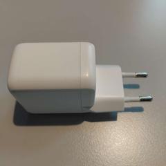Adaptador, ha sido reportado por Padualaan 101 con iLost