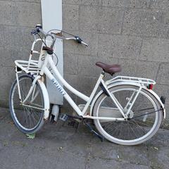 Witte fiets, gerapporteerd met iLost
