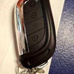 Kluczyk samochodowy Opel, zgłoszono przez IKEA Grenoble przy użyciu iLost