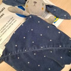 Coperta Bleu, come riportato da IKEA Grenoble utilizzando iLost