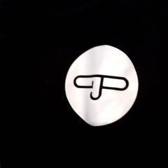 Kapucni, amint azt Leonardo Royal Hotel Amsterdam az iLost segítségével jelentette.