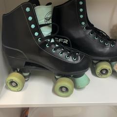 İLost kullanarak IKEA Utrecht tarafından bildirildiği gibi Tekerlekli paten Rolschaatsen