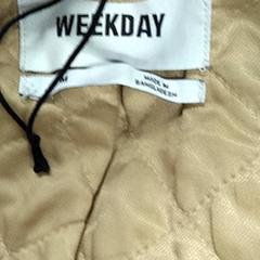 Chaqueta, ha sido reportado por IKEA Gent con iLost