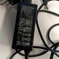 Adaptador, como reportado por Vrije Universiteit Brussel (VUB) utilizando o iLost