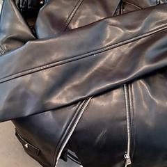 Chaqueta, ha sido reportado por Syntus Provincie Utrecht con iLost