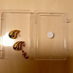 Belarritakoa, gisa salatu by Mövenpick Hotel Amsterdam City Centre iLost erabiliz