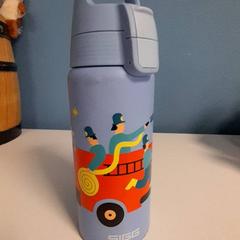 Flasche Blauw, gemeldet von Dolfinarium über iLost