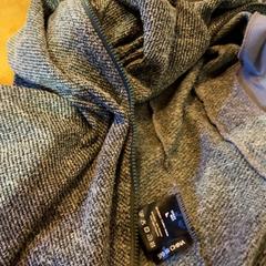 Colete, como reportado por Café Leentje utilizando o iLost