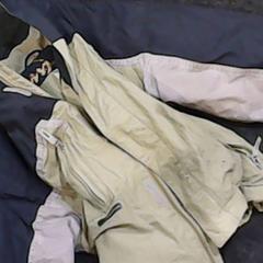 Jacket, as reported by SnowWorld Landgraaf using iLost