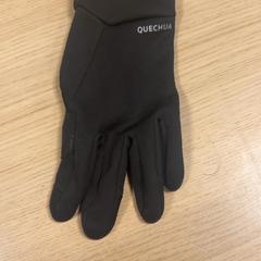 Handschoenen Zwart, zoals gemeld door Pathé Amsterdam Noord met iLost