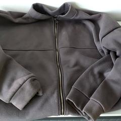 Oblečení Vest, jak nahlášeno Regio Limburg - Leuven pomocí iLost