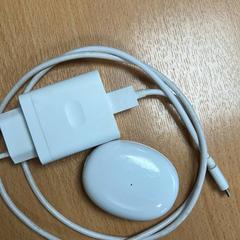 Carregador, como reportado por Sheraton Brussels Airport Hotel utilizando o iLost