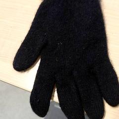 Eskularrua noir, gisa salatu by IKEA Brest Guipavas iLost erabiliz